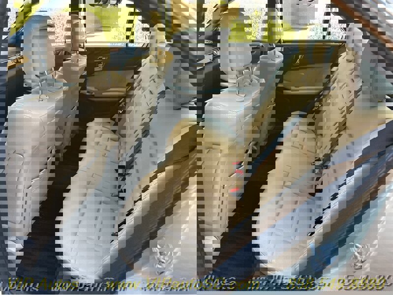 Used 2011 Mercedes-Benz E 350 Sedan image 11