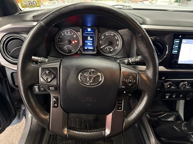 Used 2019 Toyota Tacoma TRD Off-Road AWD/4WD image 12