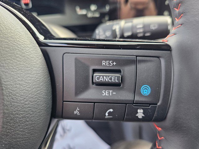 New 2025 Nissan Kicks SR w/ SR Premium Package image 30