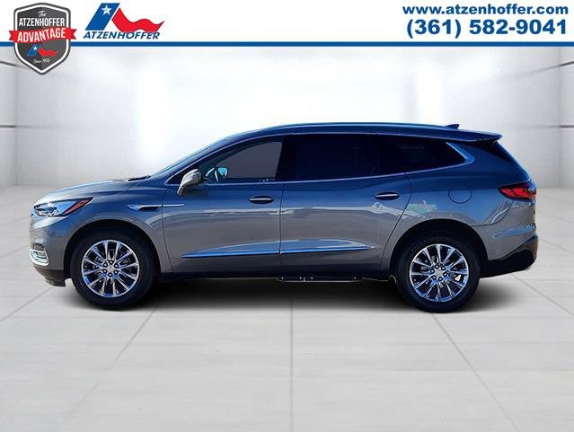Used 2020 Buick Enclave Essence w/ Sound and Sites Package image 4