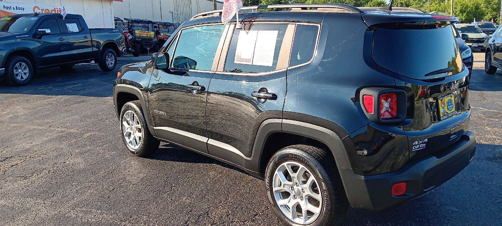 Used 2018 Jeep Renegade Latitude image 26