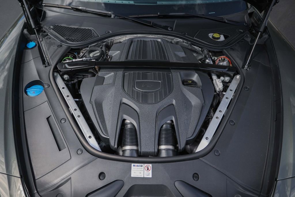 Used 2023 Porsche Panamera Platinum Edition image 19