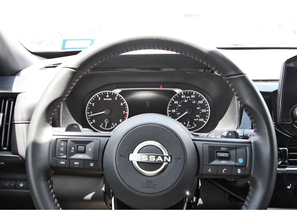 Used 2025 Nissan Pathfinder Rock Creek AWD/4WD image 11