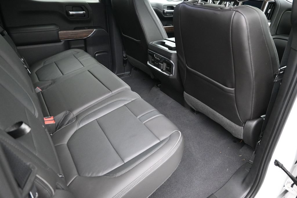 Used 2019 Chevrolet Silverado 1500 High Country w/ Technology Package AWD/4WD image 35