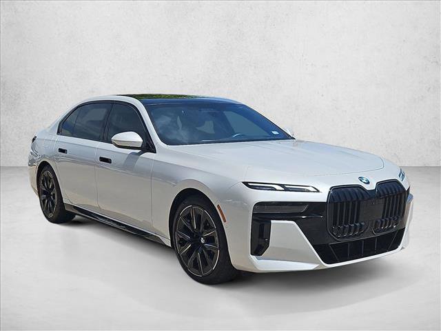 Used 2024 BMW 760i xDrive AWD/4WD image 3