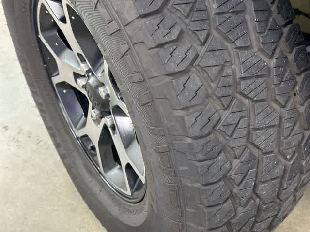 Used 2019 Jeep Wrangler Unlimited Rubicon w/ LED Lighting Group AWD/4WD image 28