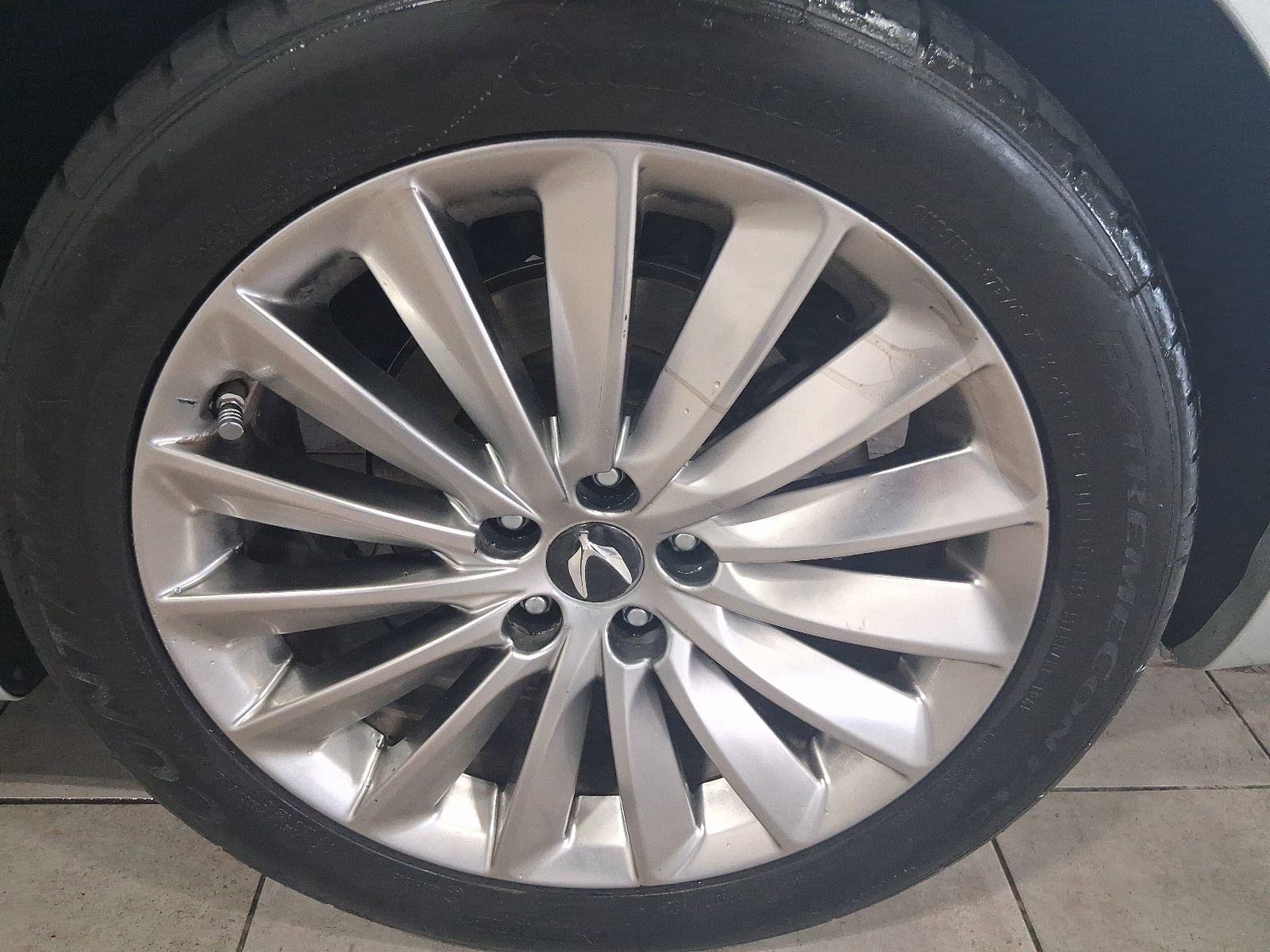 Used 2014 Hyundai Equus Signature RWD image 9