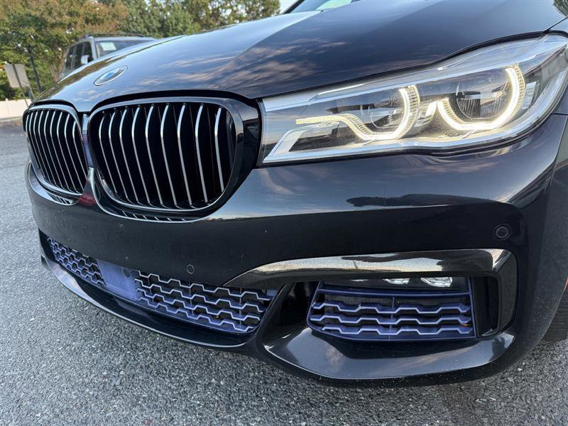 Used 2018 BMW 750i xDrive AWD/4WD image 10