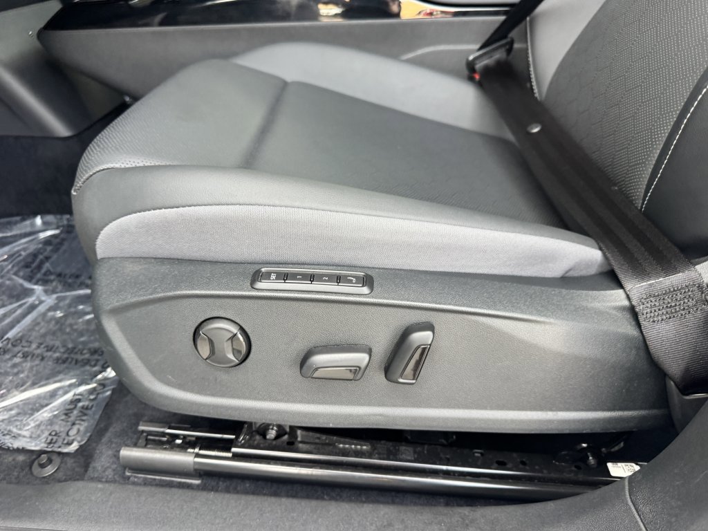 Used 2024 Volkswagen ID.4 S RWD image 30