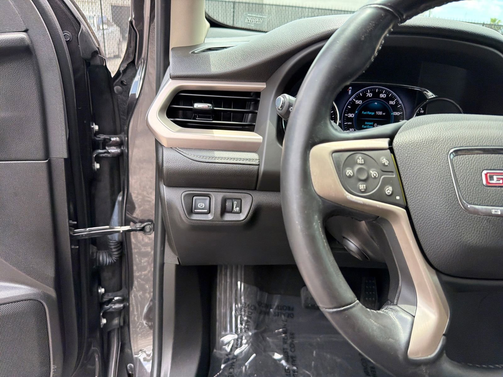 Used 2018 GMC Acadia Denali FWD image 14