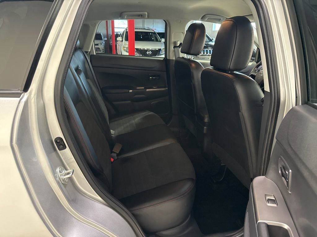Used 2025 Mitsubishi Outlander Sport ES AWD/4WD image 29