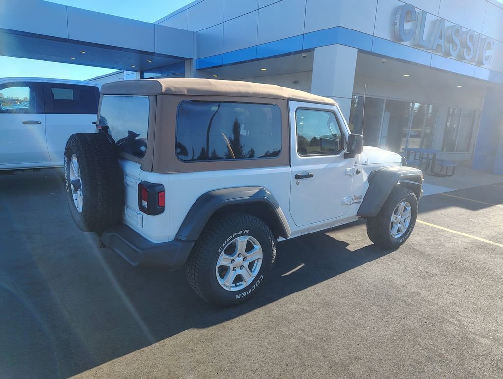 Used 2019 Jeep Wrangler Sport AWD/4WD image 7