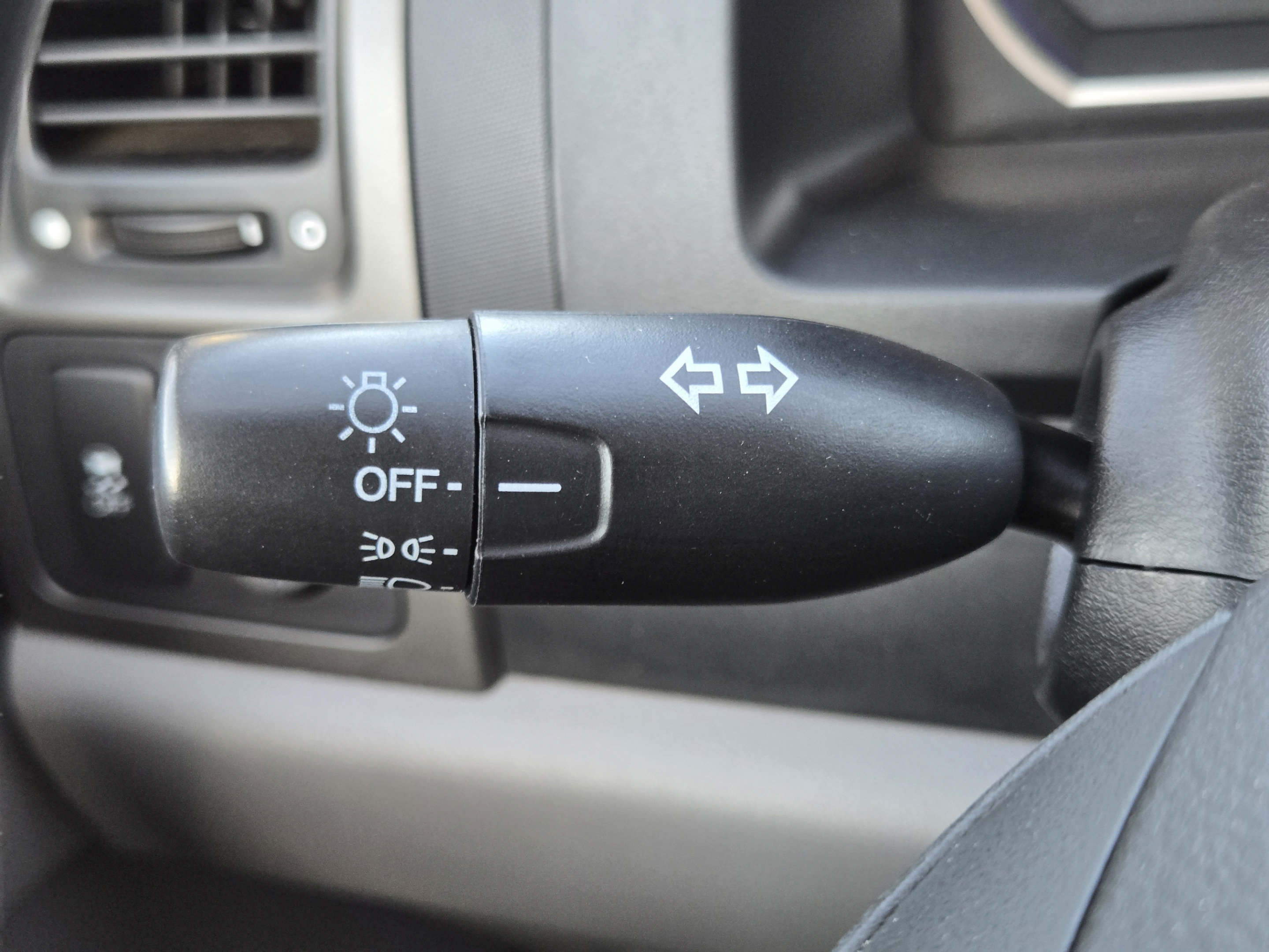 Used 2011 Honda CR-V LX image 16
