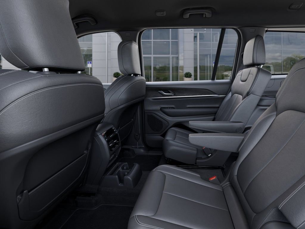 New 2025 Jeep Grand Cherokee L Limited image 23