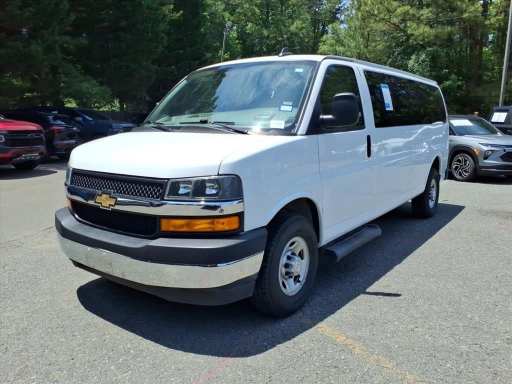 Certified 2023 Chevrolet Express 3500 LT w/ LT Preferred Equipment Group RWD image 38
