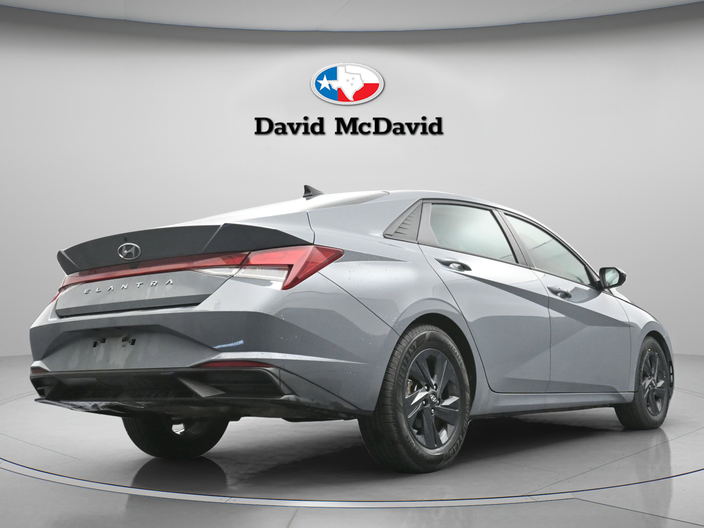 Used 2022 Hyundai Elantra SEL w/ Convenience Package image 19