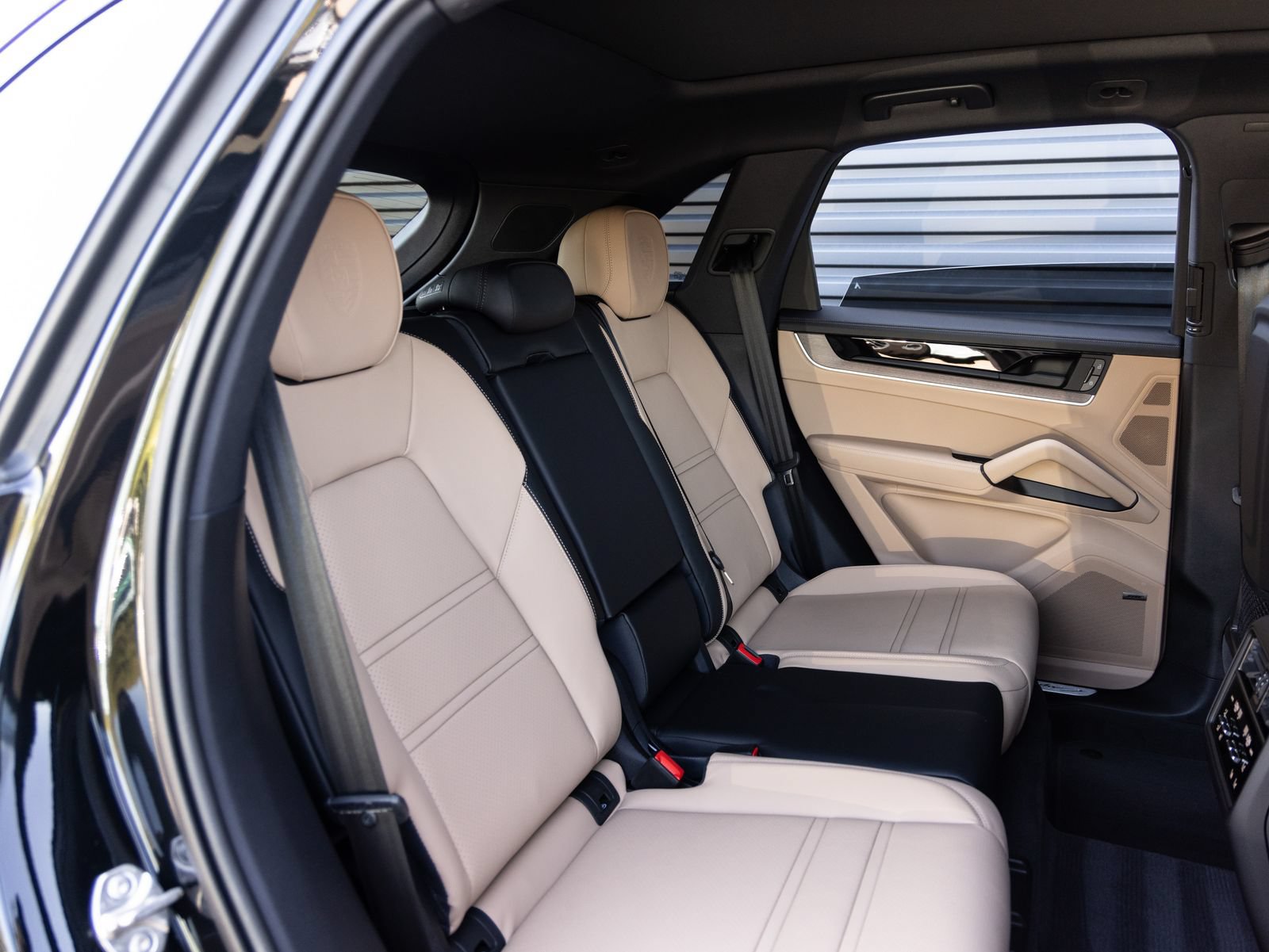 New 2026 Porsche Cayenne AWD/4WD image 30