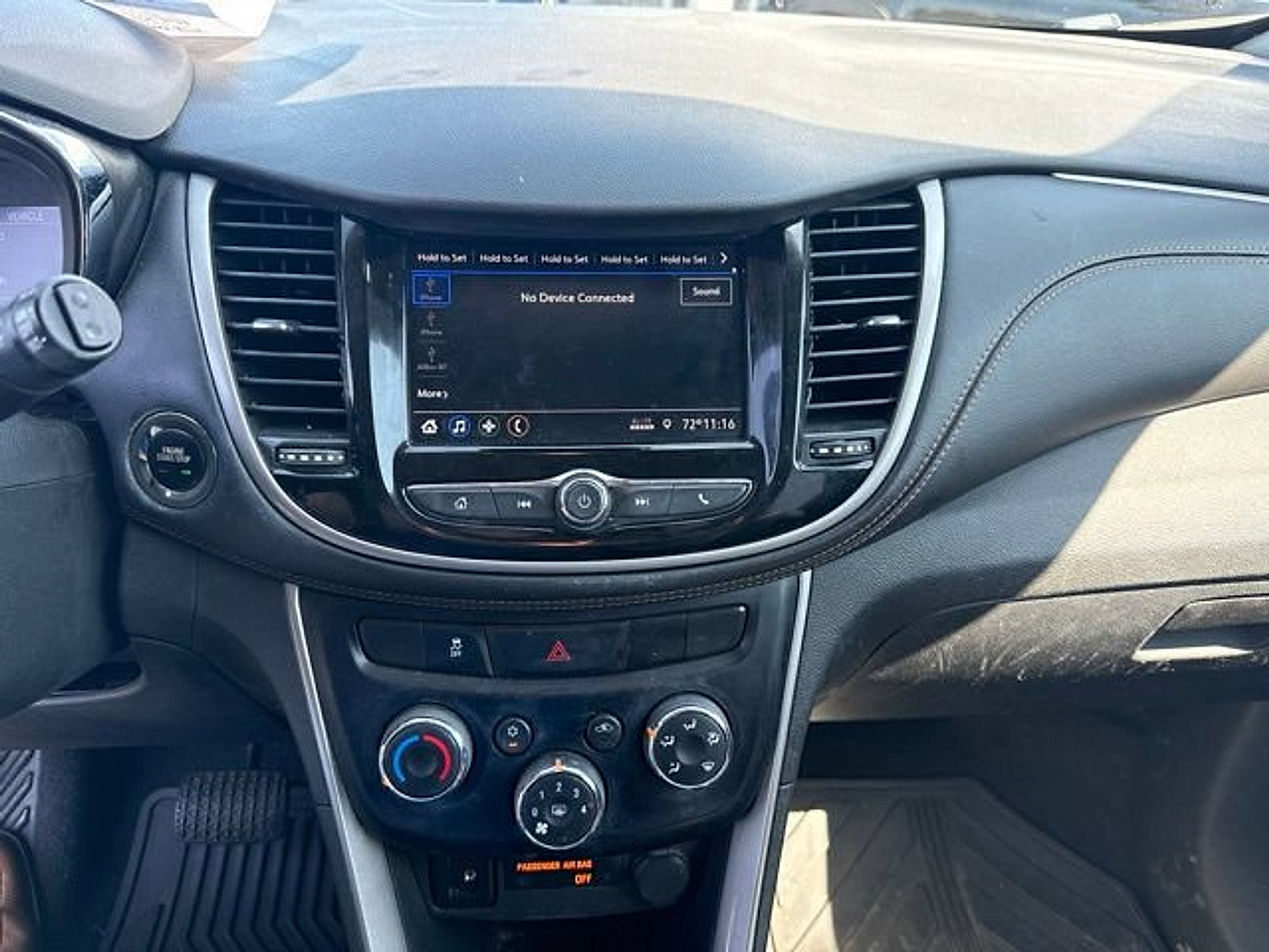 Used 2020 Chevrolet Trax LT w/ Driver Confidence Package AWD/4WD image 18