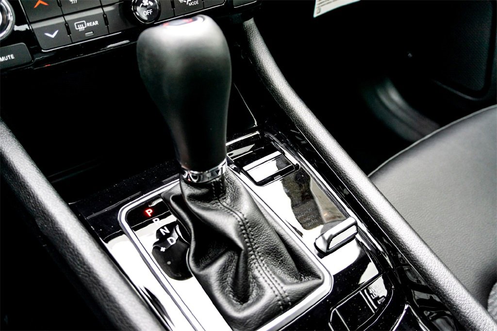 New 2026 Jeep Compass Latitude image 17