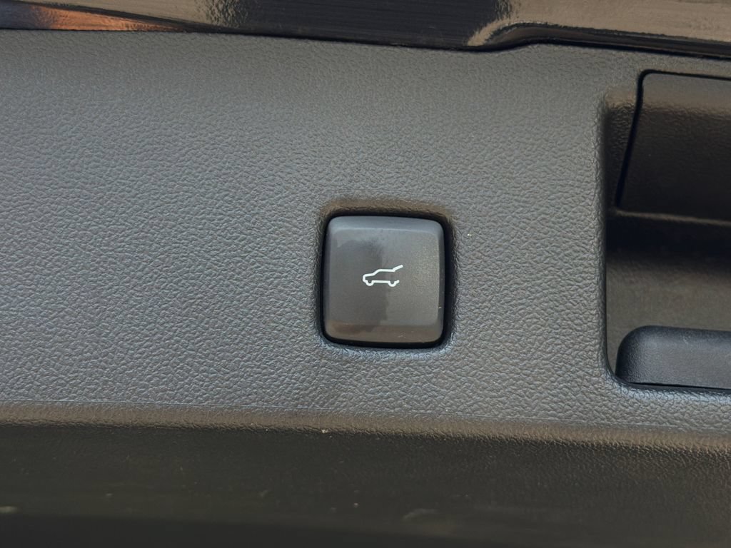 Used 2020 Ford Escape SE Sport FWD image 7
