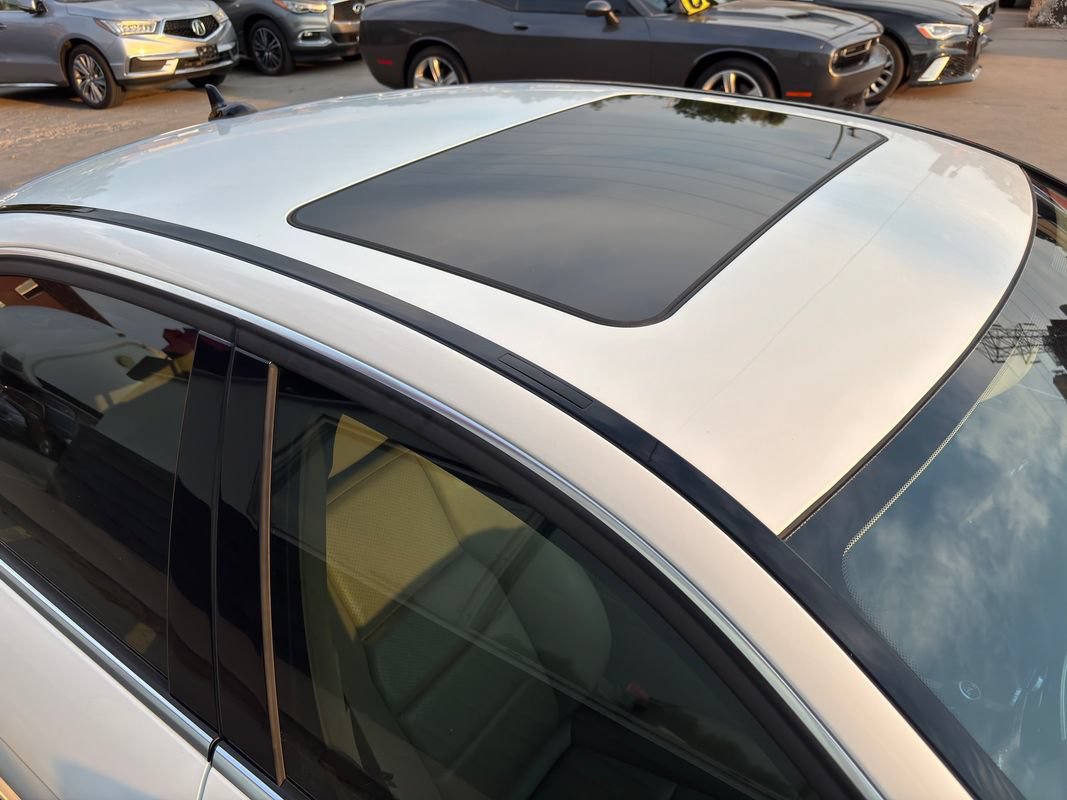 Used 2014 Mercedes-Benz C 250 Sedan image 11