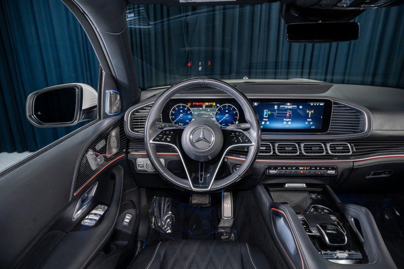 Certified 2024 Mercedes-Benz Maybach GLS 600 4MATIC image 19