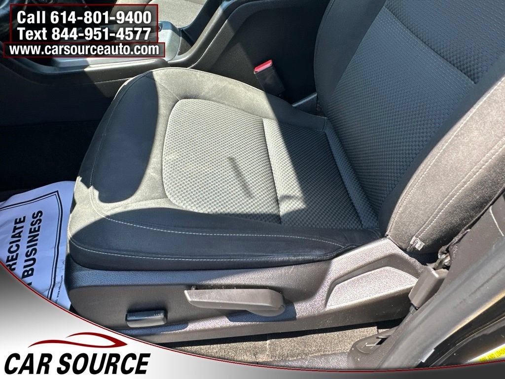 Used 2016 Chevrolet Colorado LT w/ LT Convenience Package RWD image 12