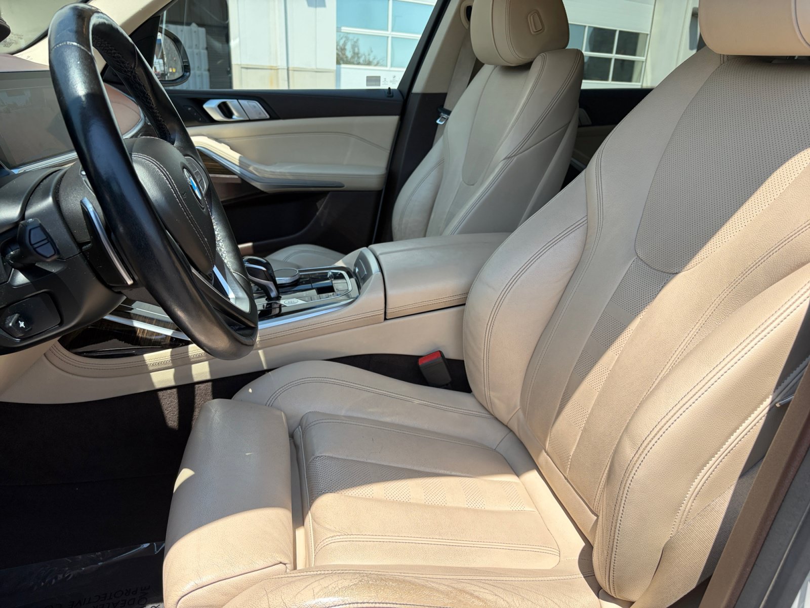 Used 2019 BMW X7 xDrive40i w/ Cold Weather Package AWD/4WD image 14