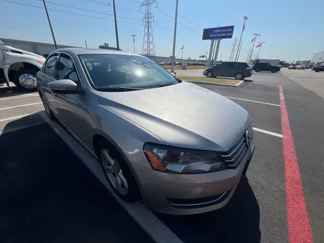 Used 2012 Volkswagen Passat 2.5 SE FWD image 3