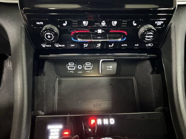 Used 2022 Jeep Grand Cherokee Limited w/ Luxury Tech Group II AWD/4WD image 18