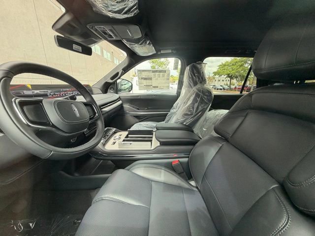 New 2025 Lincoln Navigator L Reserve w/ Jet Appearance Package image 7