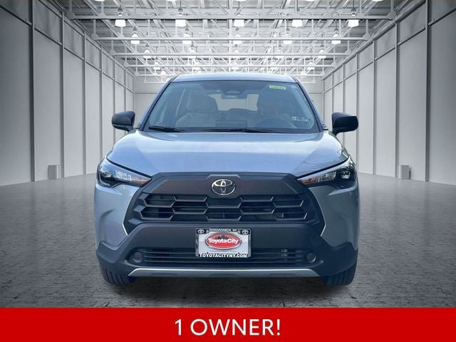 Used 2026 Toyota Corolla Cross L AWD/4WD image 2