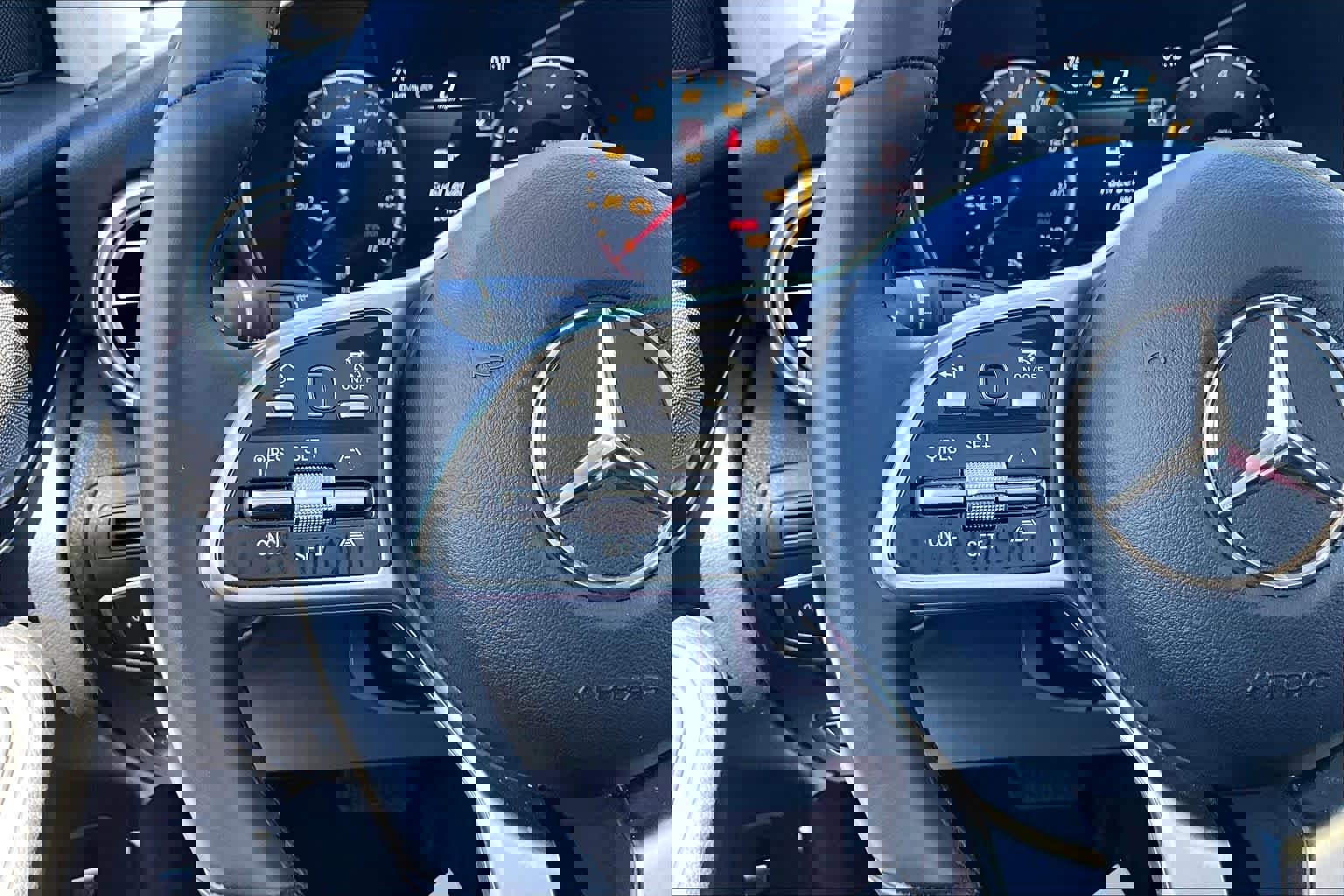 Used 2021 Mercedes-Benz GLC 300 4MATIC image 23