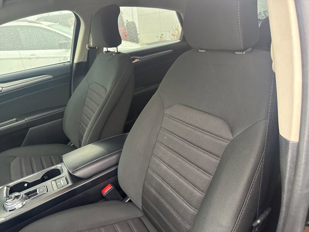 Used 2019 Ford Fusion SE image 60