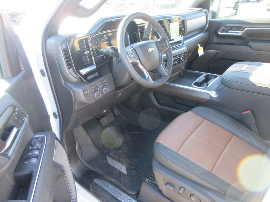 New 2026 Chevrolet Silverado 3500 High Country w/ High Country Premium Package image 15
