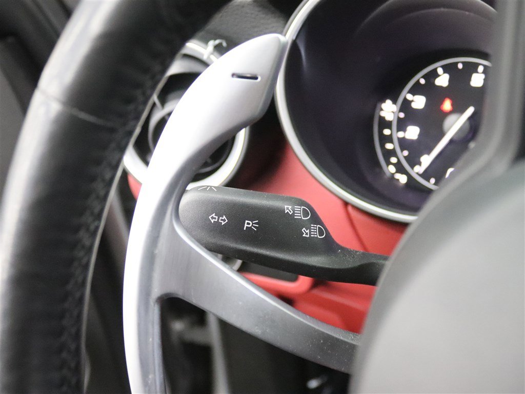 Used 2021 Alfa Romeo Stelvio Sprint w/ Nero Edizione image 33