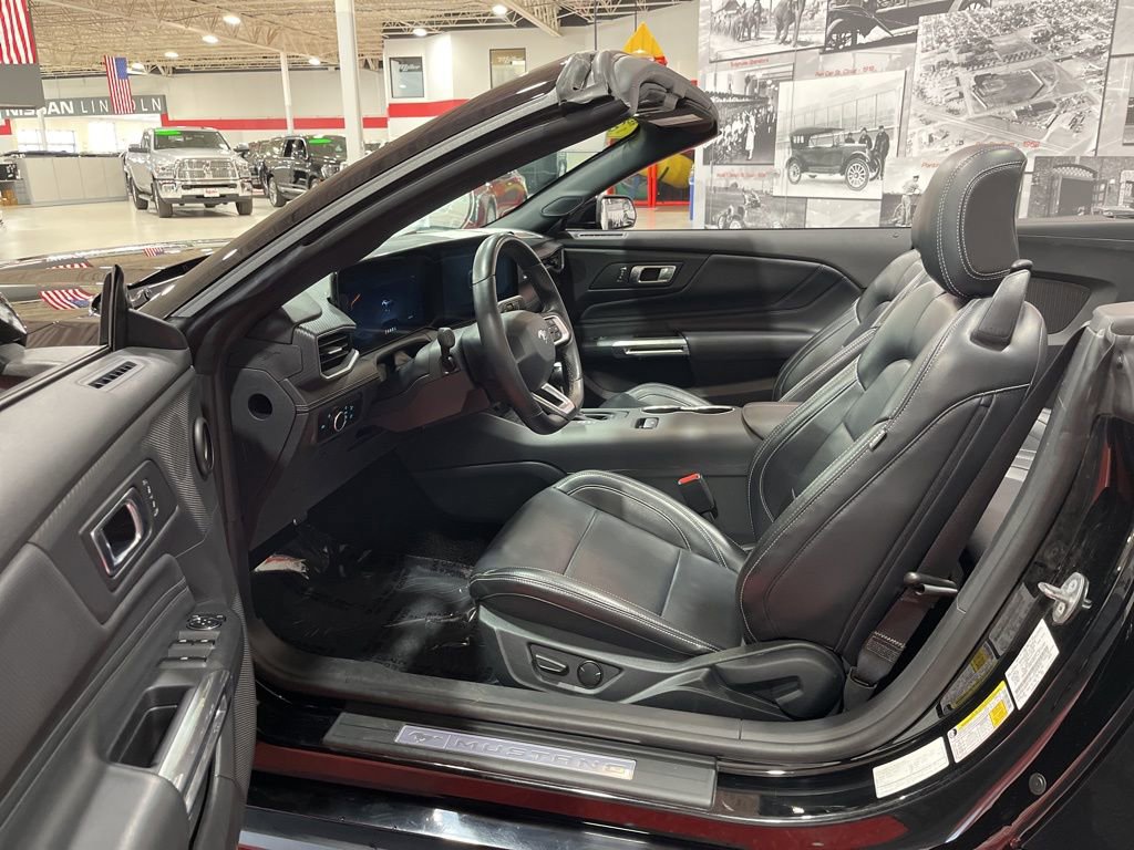 Used 2024 Ford Mustang Premium image 10