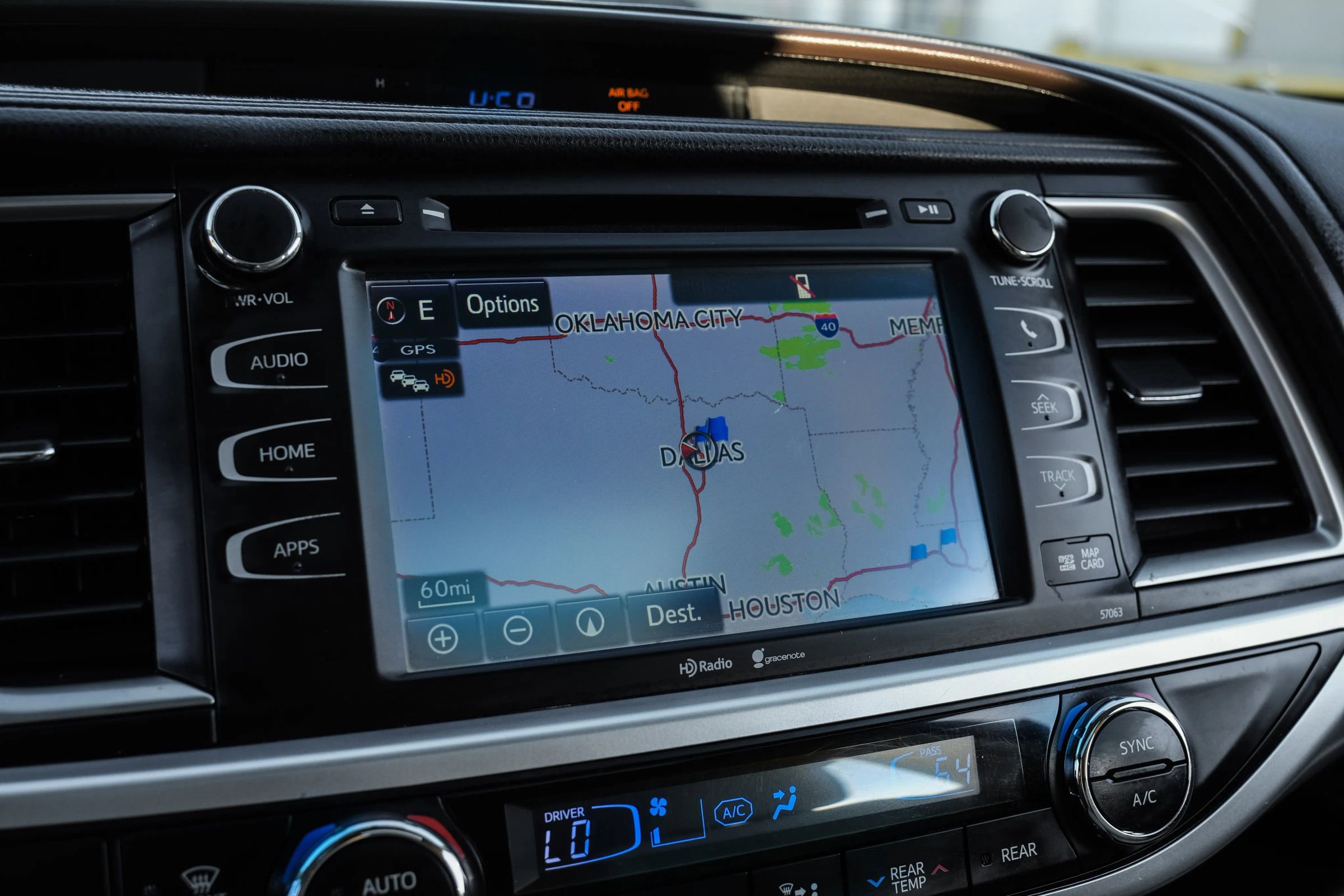 Used 2015 Toyota Highlander XLE image 21