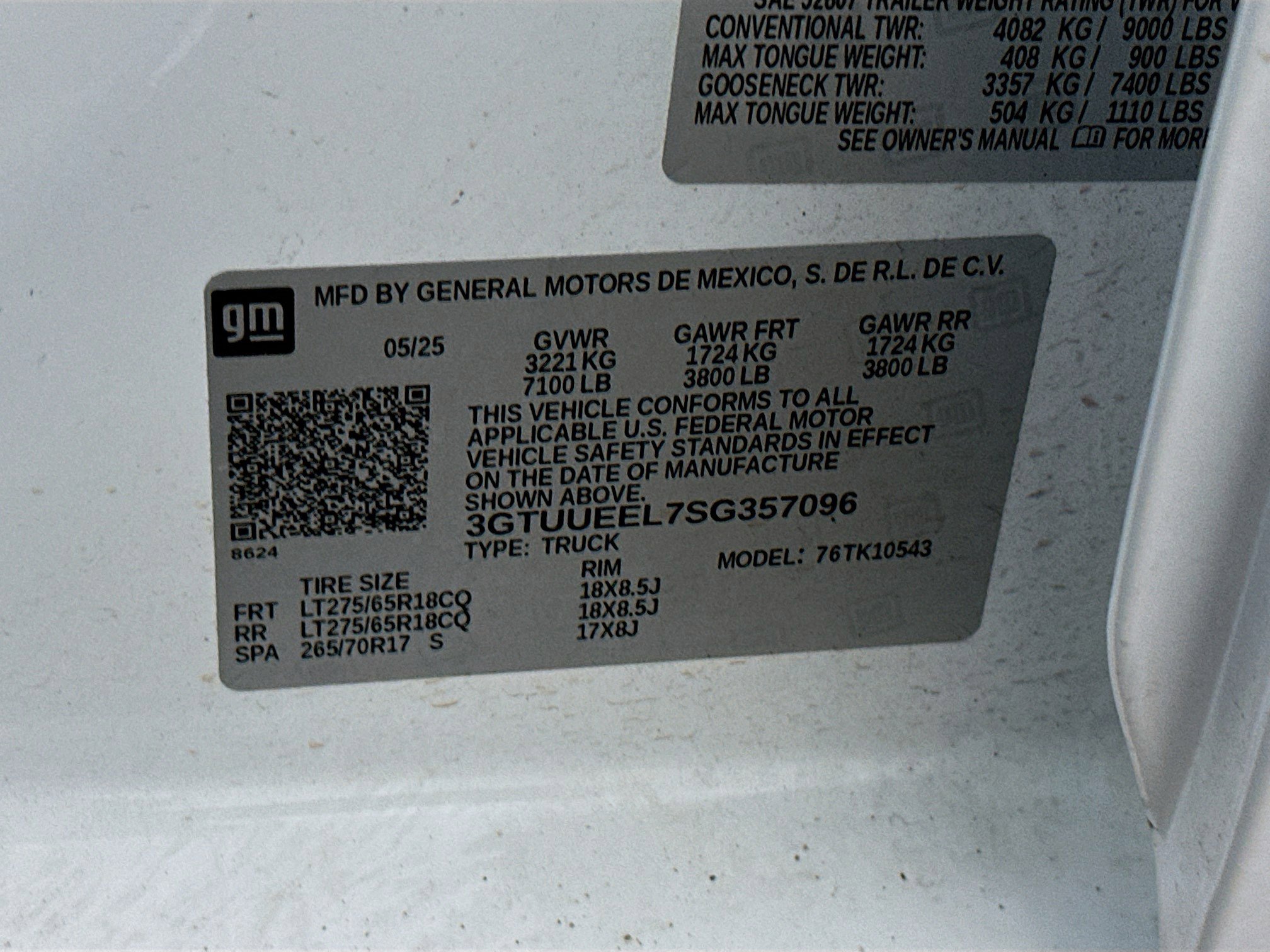 Used 2025 GMC Sierra 1500 AT4 image 12