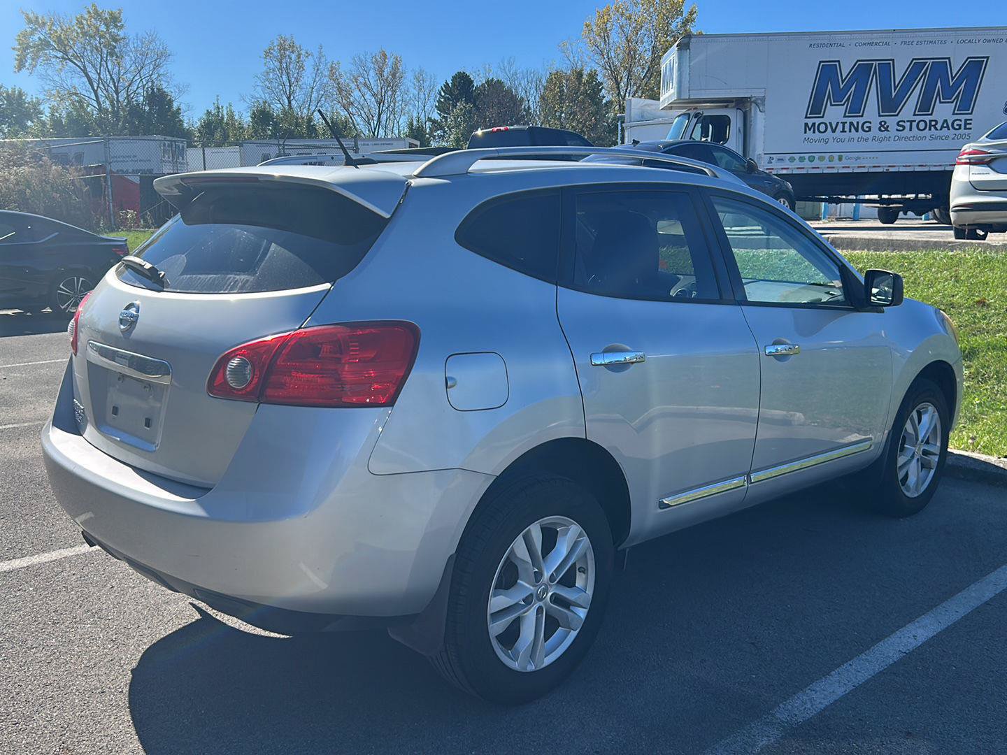 Used 2015 Nissan Rogue S w/ Convenience Package FWD image 5