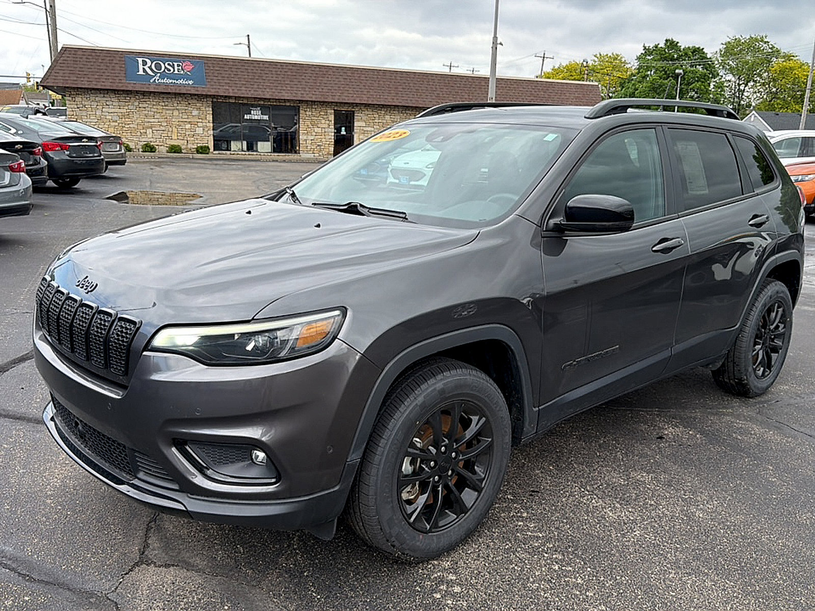 Used 2023 Jeep Cherokee Altitude Lux AWD/4WD image 21