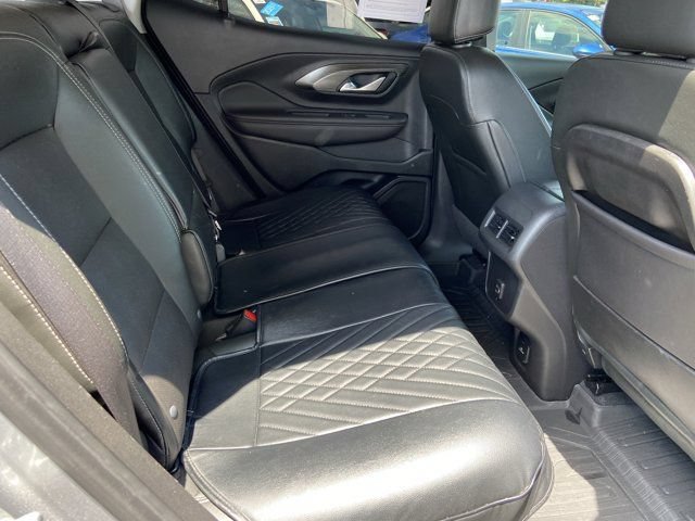 Used 2023 GMC Terrain SLT w/ Tech Package AWD/4WD image 27