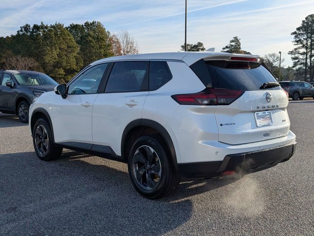 Certified 2024 Nissan Rogue SV image 6