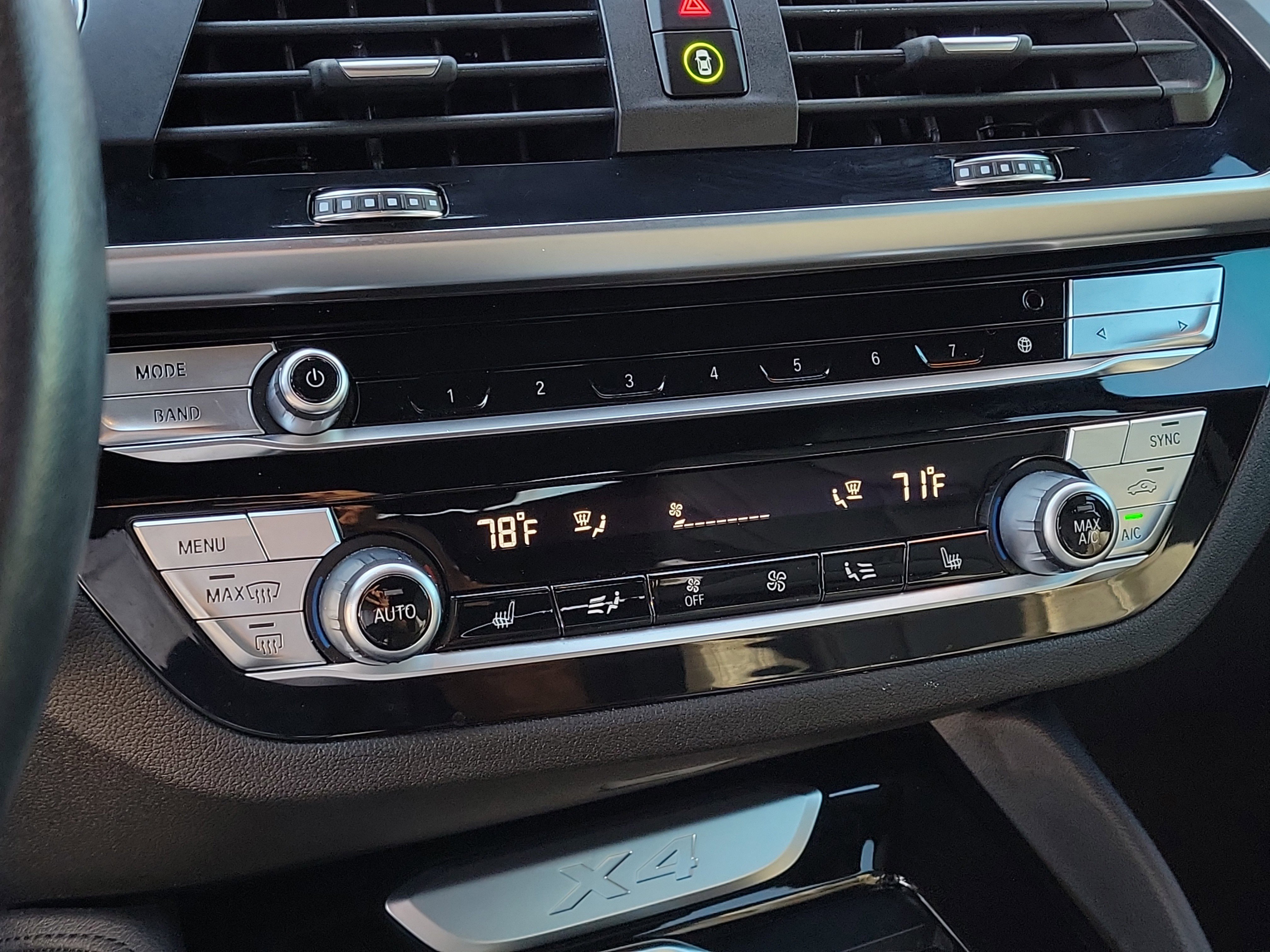 Used 2020 BMW X4 xDrive30i w/ Convenience Package image 26