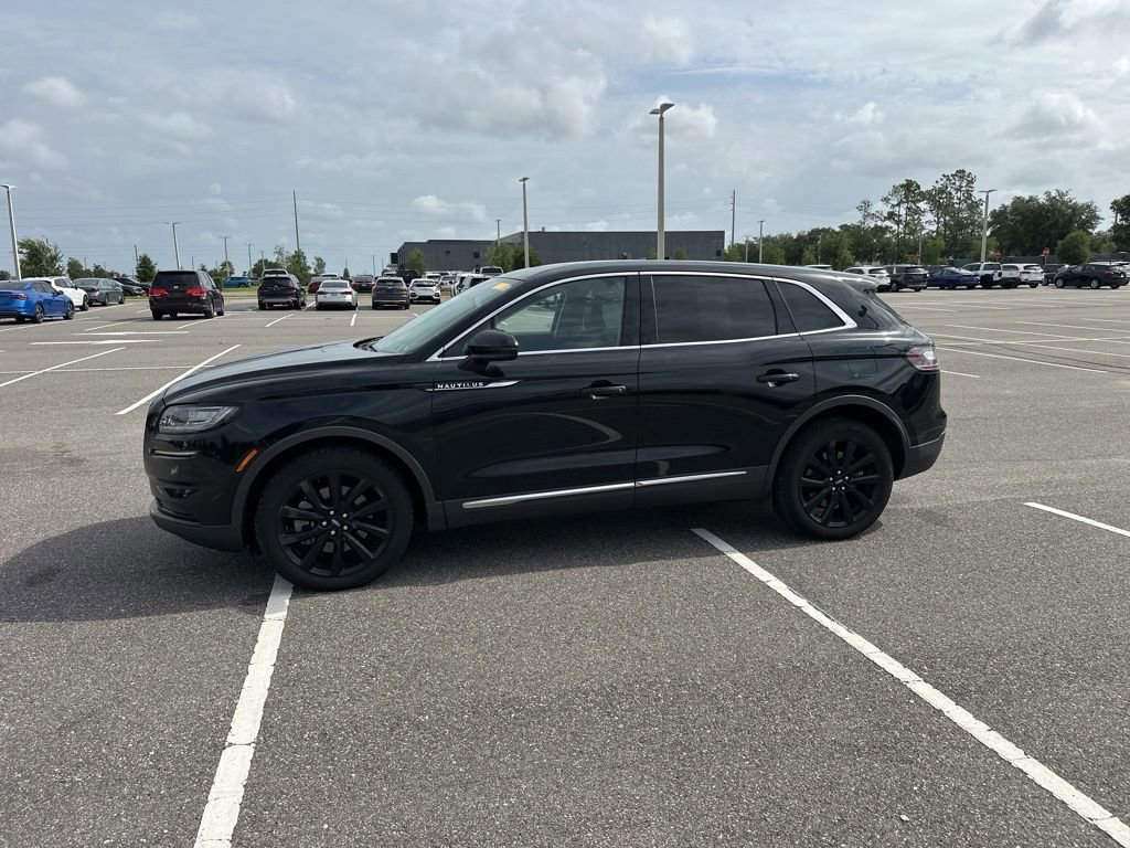 Used 2021 Lincoln Nautilus Reserve w/ Monochromatic Package AWD/4WD image 13