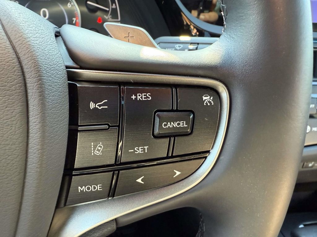 Used 2025 Lexus ES 350 w/ Premium Package FWD image 21