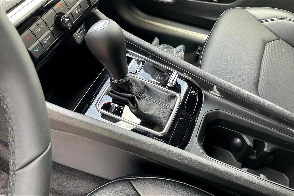 New 2024 Jeep Compass Latitude AWD/4WD image 8