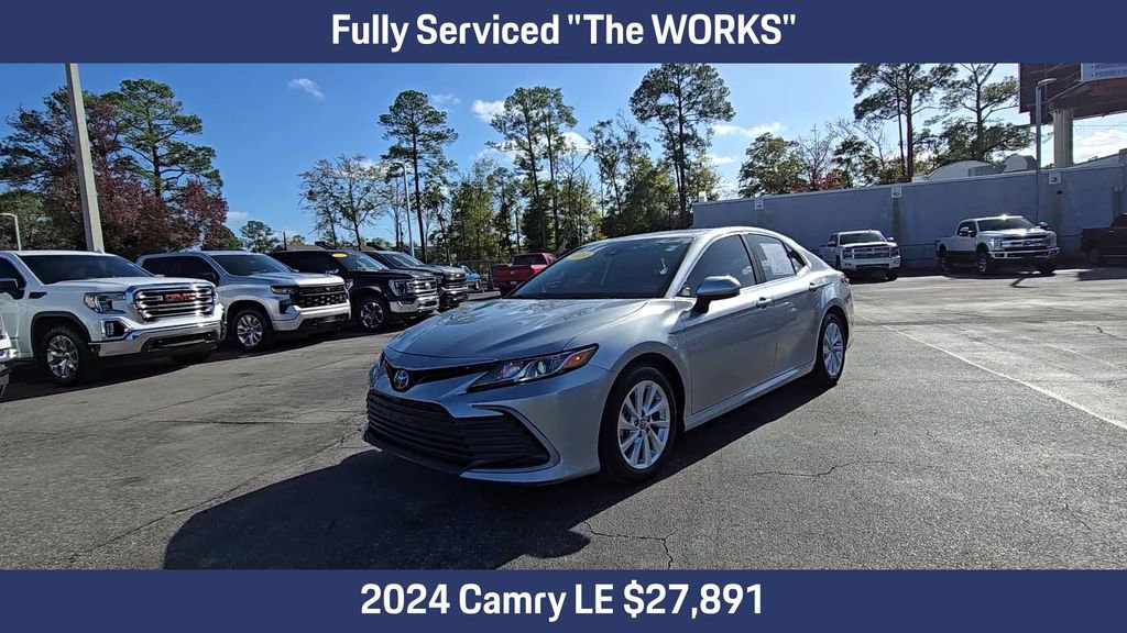 Used 2024 Toyota Camry LE image 2