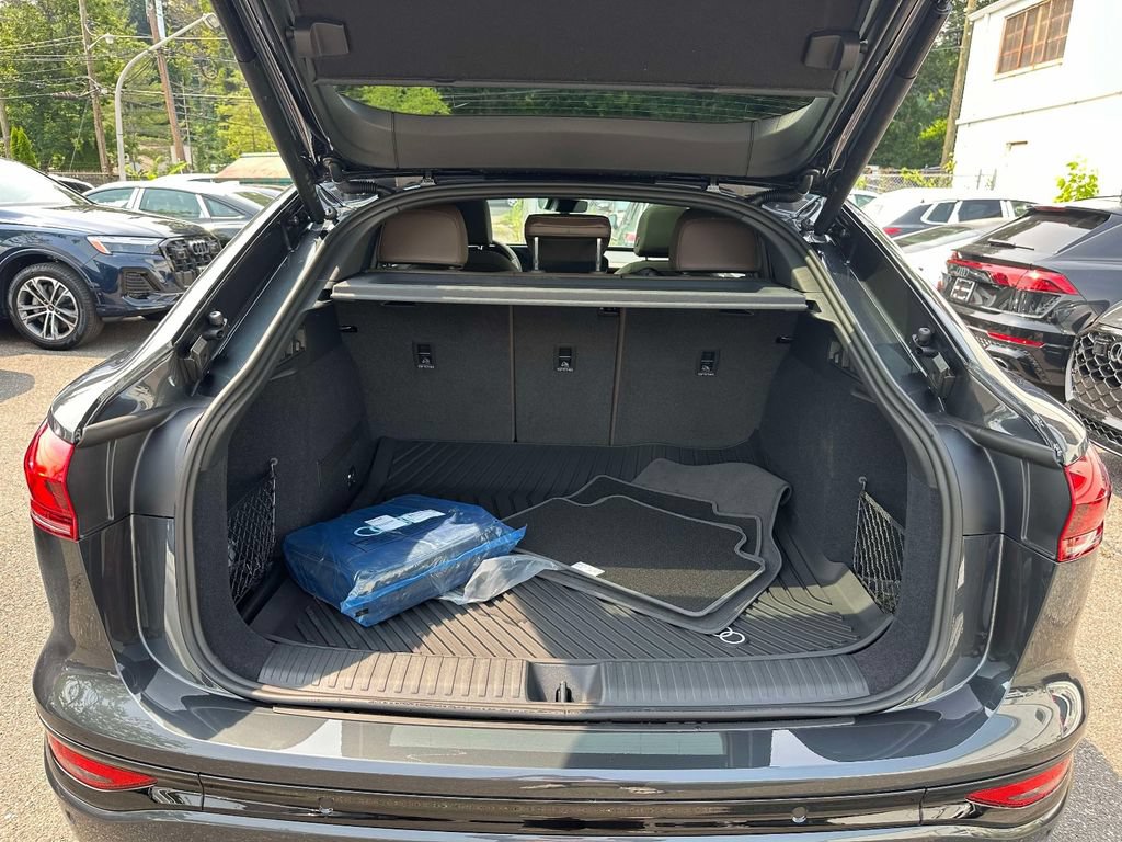 New 2027 Audi Q6 e-tron Premium Plus AWD/4WD image 23