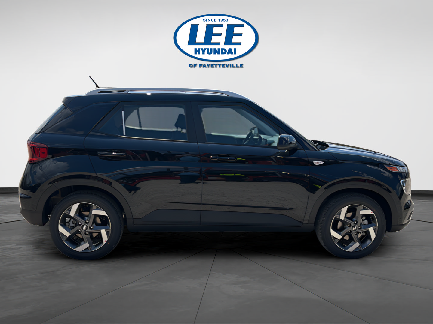 New 2026 Hyundai Venue SEL FWD image 2